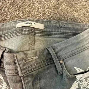 Fidelity Denim Sola Stars Rhapsody Mid Rise Ankle Jeans 27